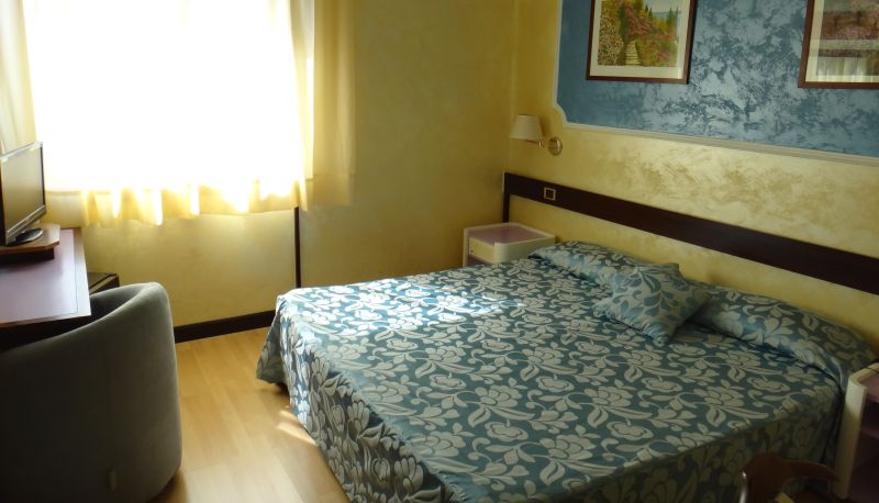 Standaardkamer (tweepersoons) - Benny Hotel