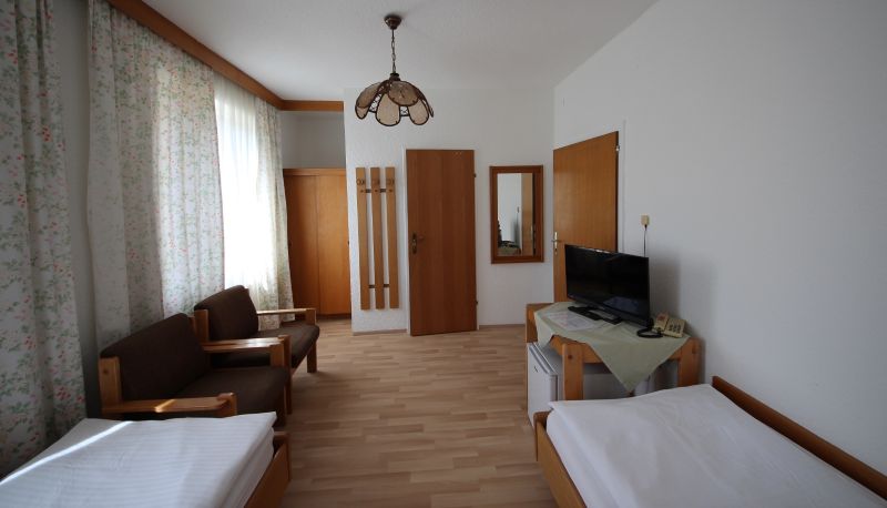 Standardzimmer (Doppel) - Hotel Kleinmünchen