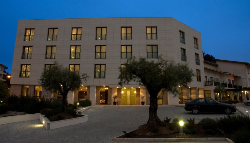 Buitenruimte van het hotel - Dom Gonçalo Hotel & Spa
