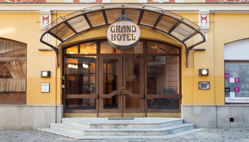 Otel açık alanı - Grandhotel Garni