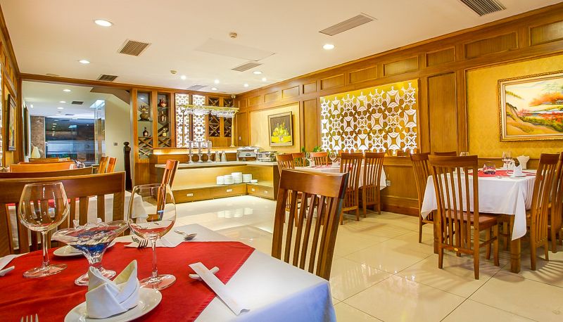 Buffet - Emerald Boutique Hanoi