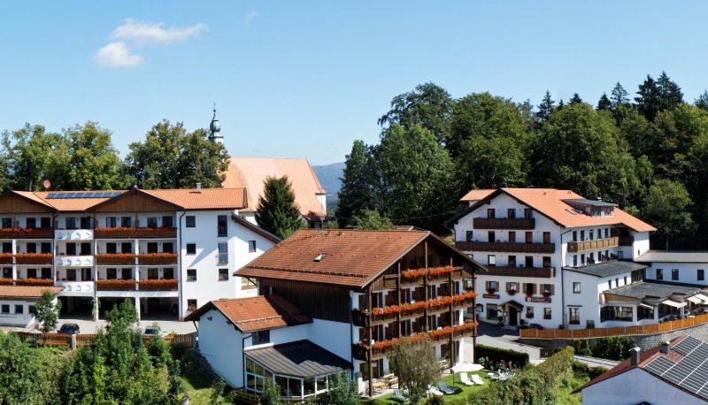 Zewnętrzna część hotelu - Panoramahotel Grobauer