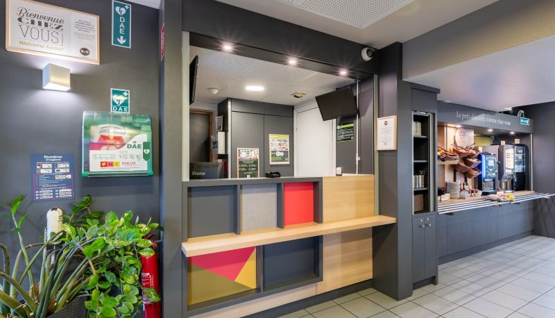 Recepcja - B&B HOTEL Lille Seclin Unexpo
