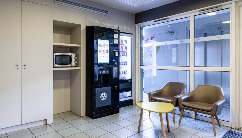 Sala - B&B HOTEL Lille Seclin Unexpo