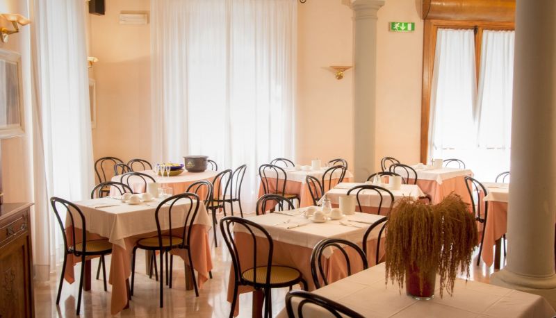 Restaurant - Savoia & Campana Hotel