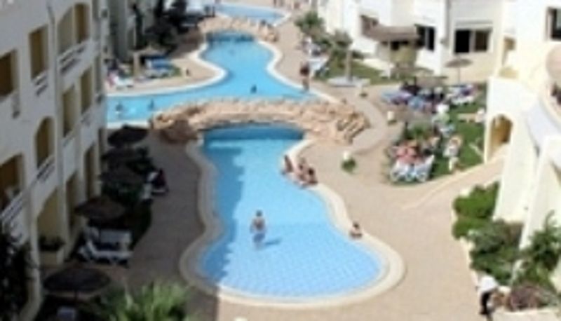 Piscina - Sun Beach Resort