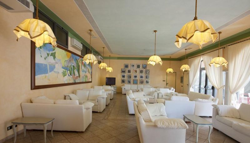 Interno dell'hotel - La Mandola Uappala Resort