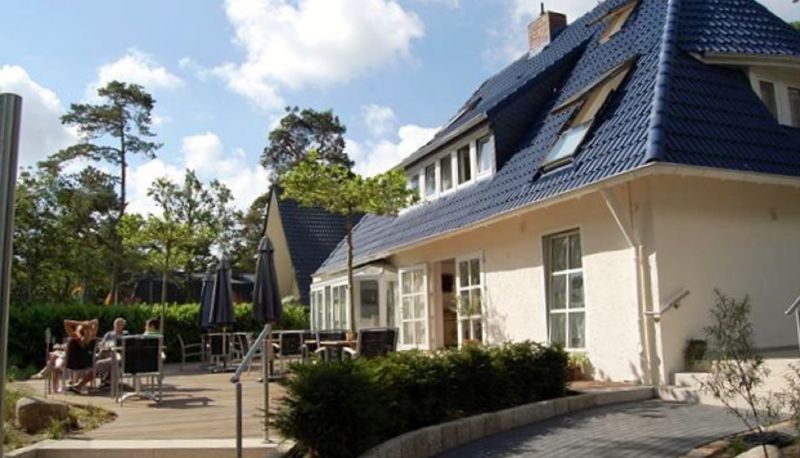 Zewnętrzna część hotelu - Strandhotel Steinhoff