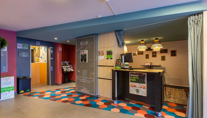 Recepcja - B&B HOTEL Orléans Nord Saran