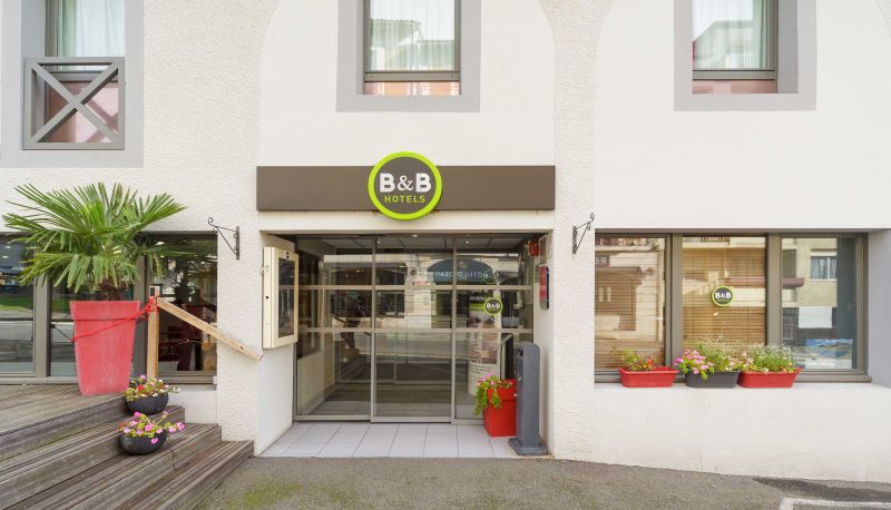 Area esterna dell'hotel - B&B HOTEL Lourdes Centre Gare 3 étoiles