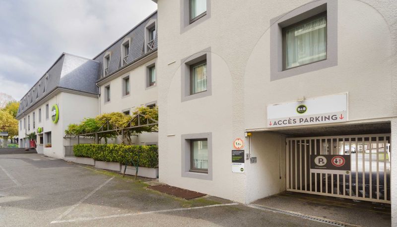 Area esterna dell'hotel - B&B HOTEL Lourdes Centre Gare 3 étoiles