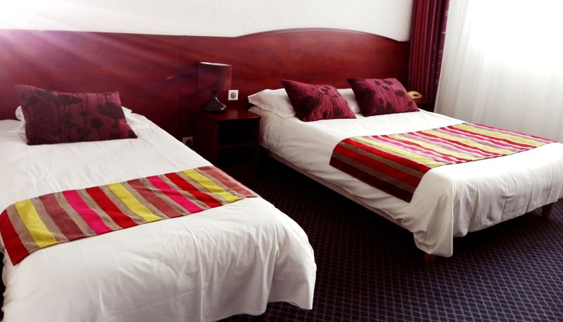 Chambre triple - Morlaix Hôtel Fontaine