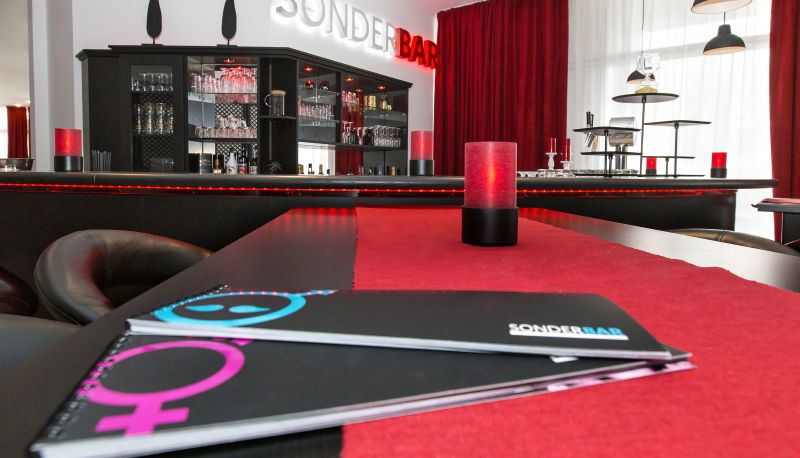 Bar - DORMERO Hotel Hannover-Langenhagen Airport
