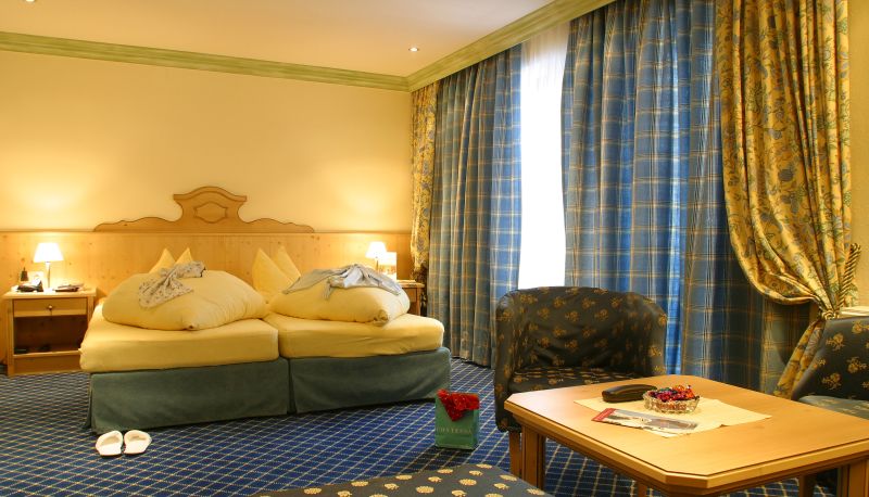 Info - Sporthotel St. Anton