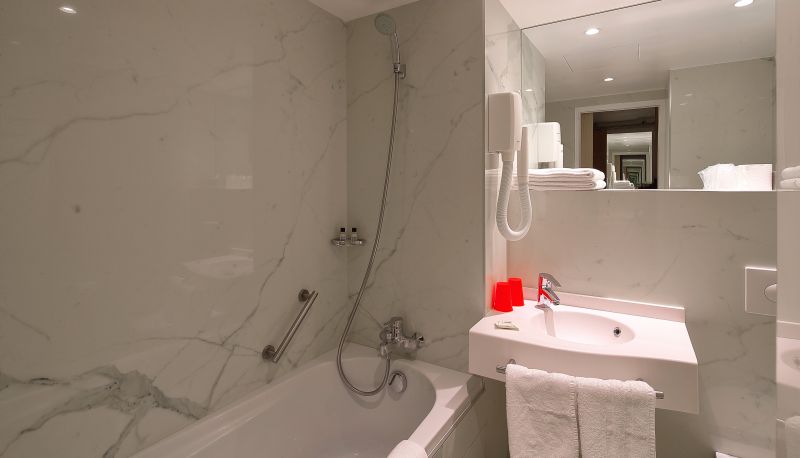 Salle de bain - Hôtel HOR les Lumières