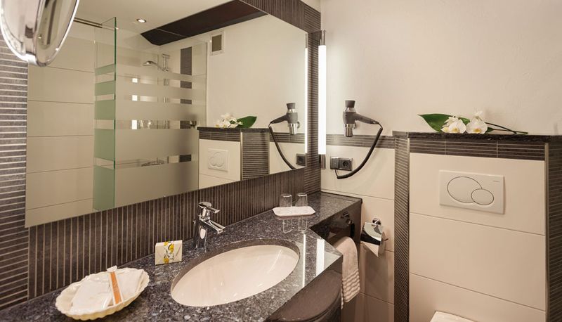 Badezimmer - Vis a Vis Parkhotel