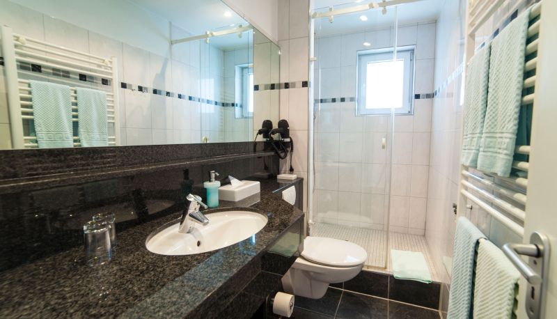 Badezimmer - Landhotel Der Schwallenhof