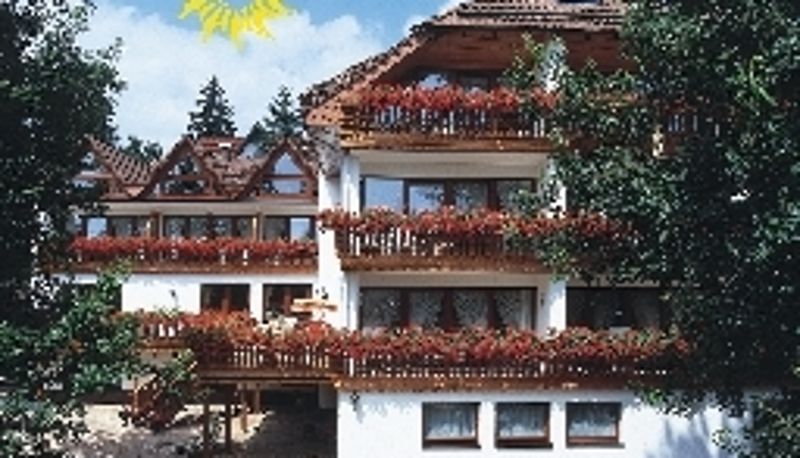 Zona exterior del hotel - Sonnenhof