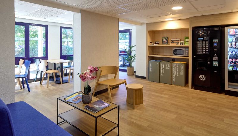Salón - B&B HOTEL Viry-Châtillon