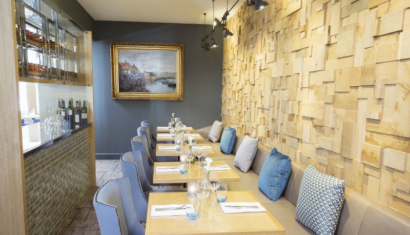 Salle de petit-déjeuner dans le restaurant - Bilderberg Parkhotel