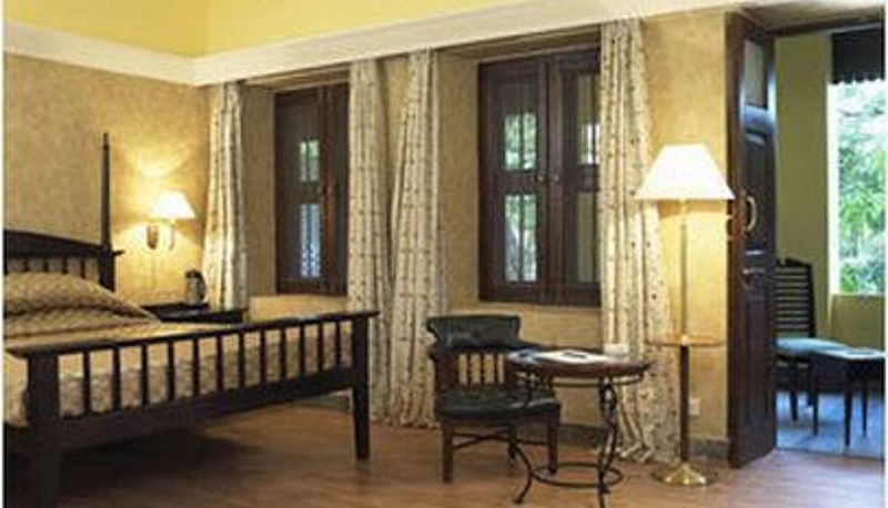Info - Royal Orchid Metropole