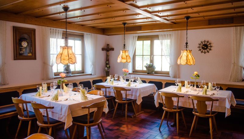 Sala śniadaniowa w restauracji - Zum Rössle Gasthof
