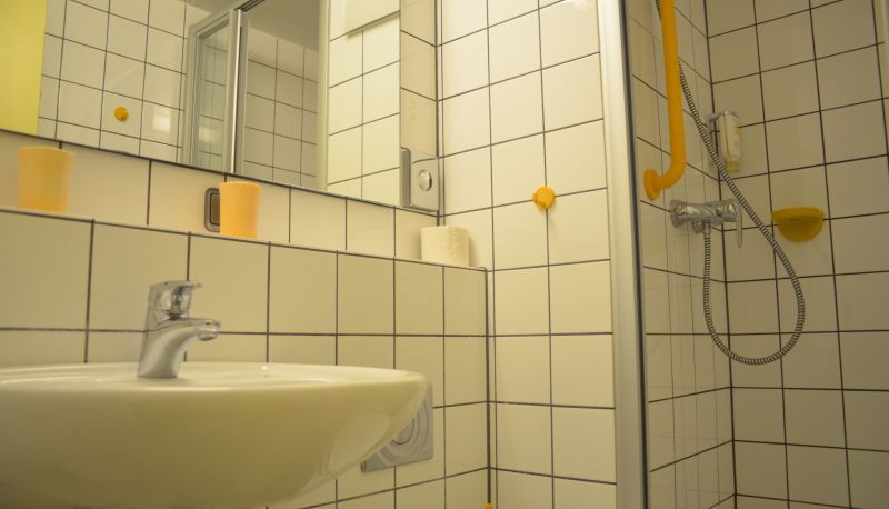 Badkamer - Gästehaus der DSHS