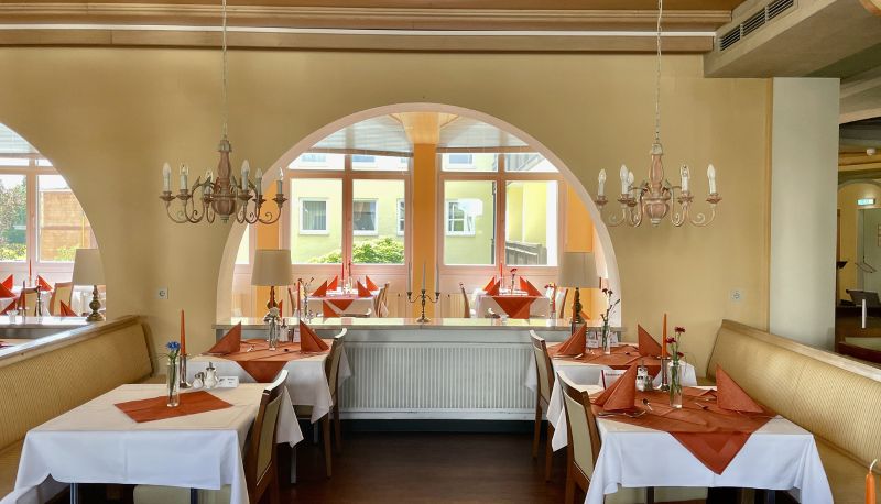 Ontbijtzaal in het restaurant - Morada Hotel Bad Wörishofen