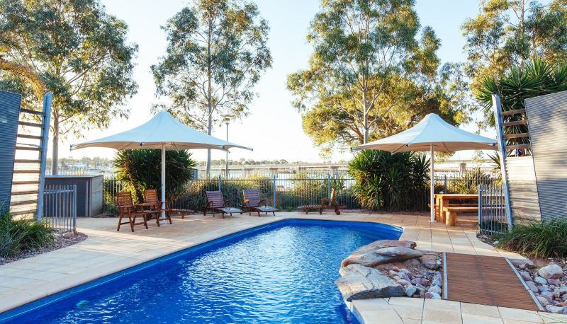 Basen - Majestic Oasis Apartments