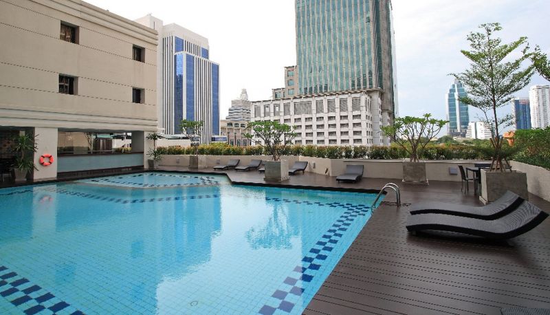 Piscina - Bliston Suwan Parkview