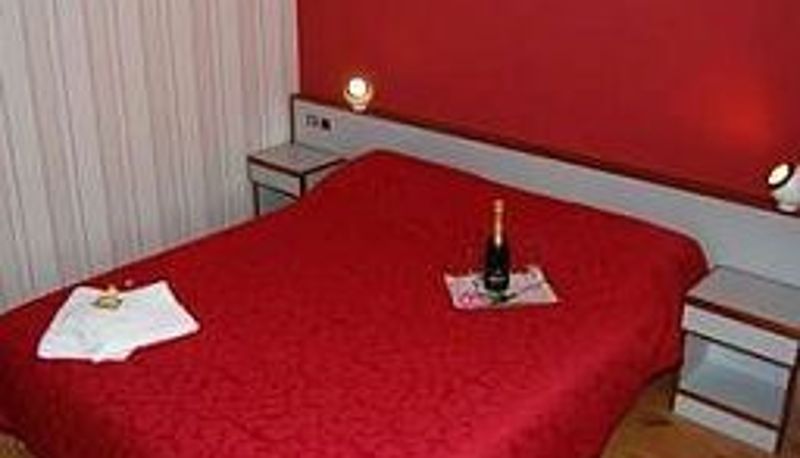 Chambre - Citotel Hotel du Circuit