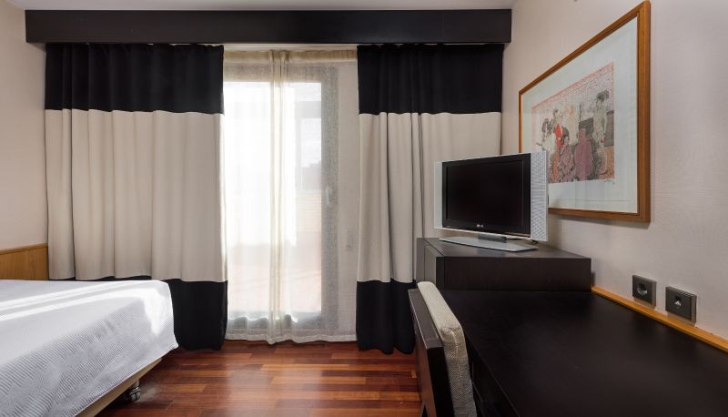 Dreibettzimmer - iStay by NH Ciudad de Valencia Hotel