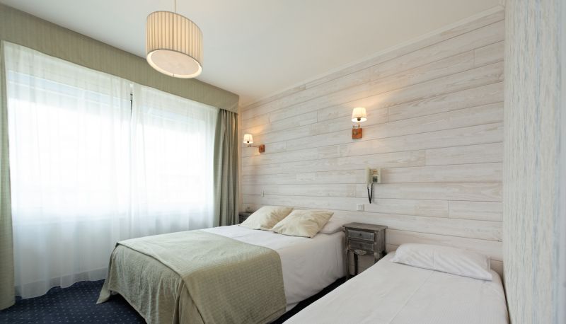 Standardzimmer (Doppel) - Roscoff  Hôtel Spa Le Triton The Originals Boutique
