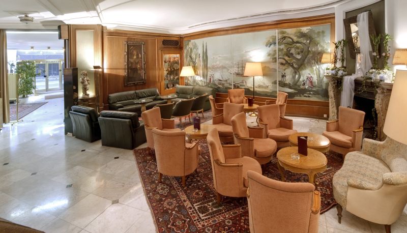 Bar - Grand Hotel Cravat City Center
