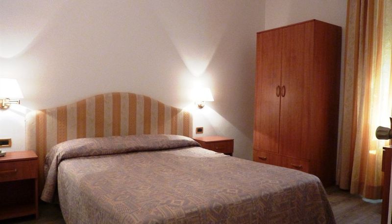 Habitación estándar - Hotel Ariston Montecarlo