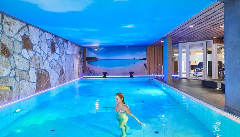 Pool - Neo Linde Esslingen