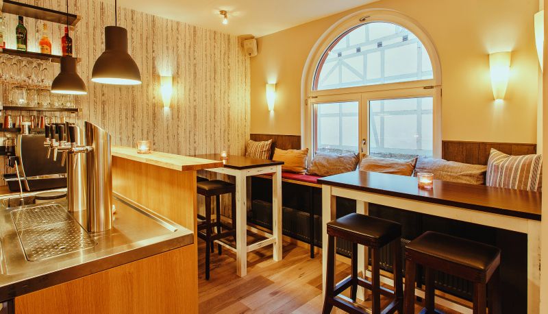 Sala de desayunos dentro del restaurante - Thüringer Hof