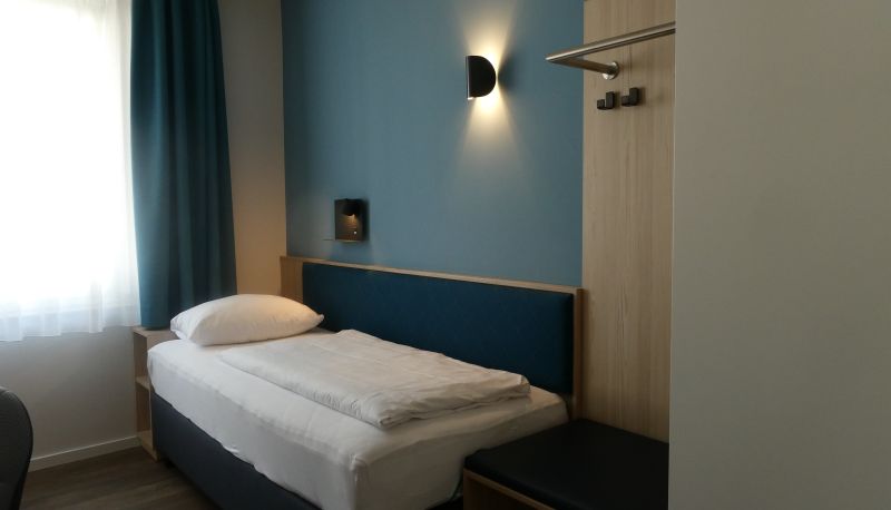Standard room (single) - CVJM-Hotel