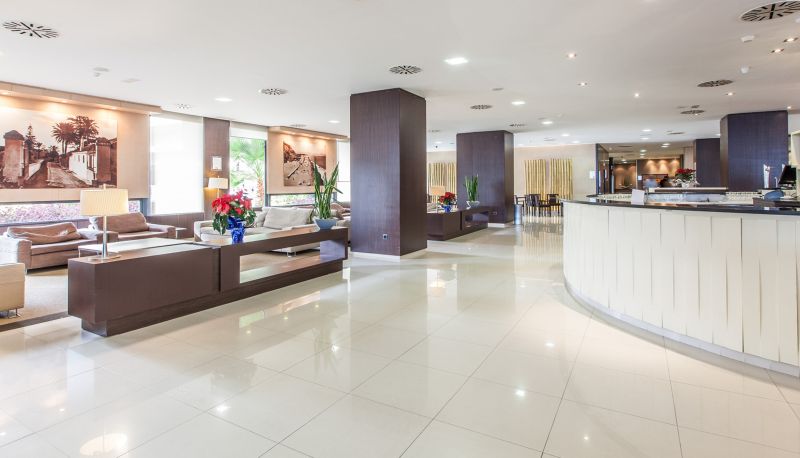 Bar - Leonardo Hotel Torremolinos Costa del Sol