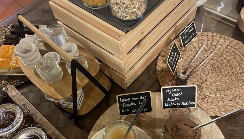 Buffet - Zum Schwarzen Bären Weinhaus