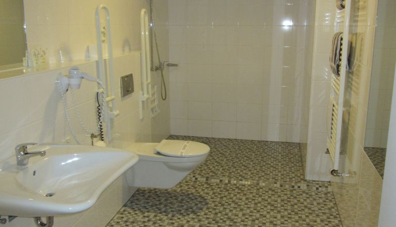 Salle de bain - Alcatraz am Japan. Garten