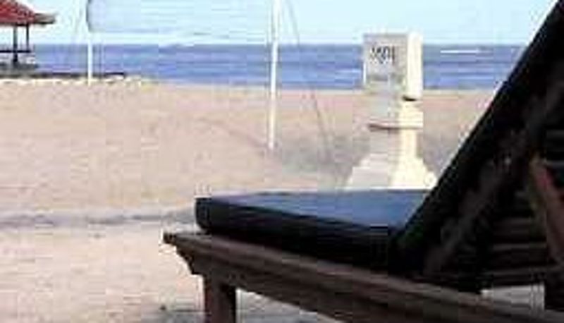 Widok - The Benoa Beach Front Villas & Spa