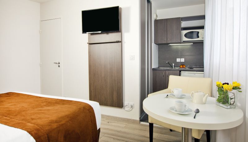 Apartament - Séjours & Affaires Montreuil Saint Mandé