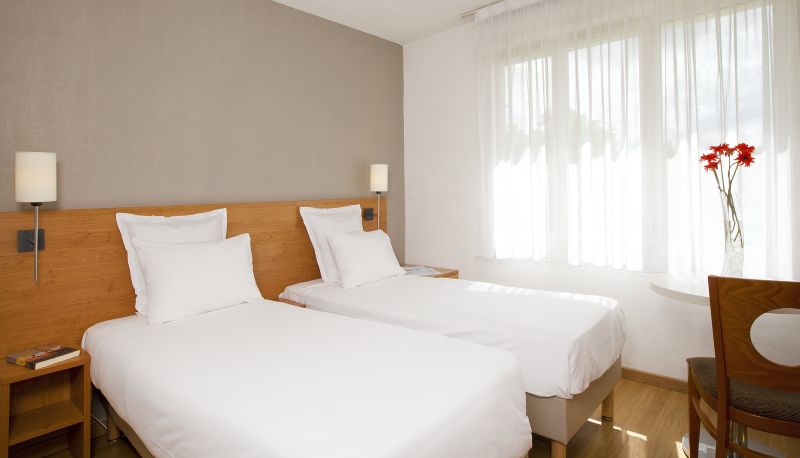 Standard room (double) - Séjours & Affaires Paris-Nanterre