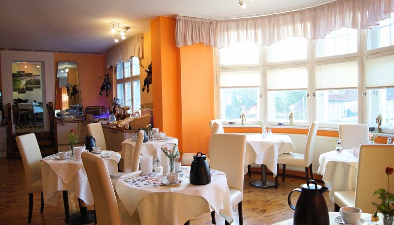 Sala de desayunos dentro del restaurante - REGIOHOTEL Am Brocken Schierke