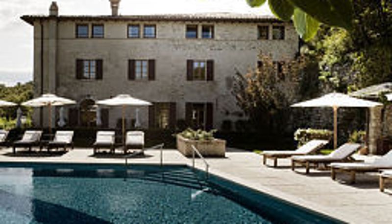 Piscina - Villa Arcadio Hotel & Resort