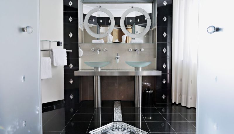 Badezimmer - Hotel Schwarzer Adler