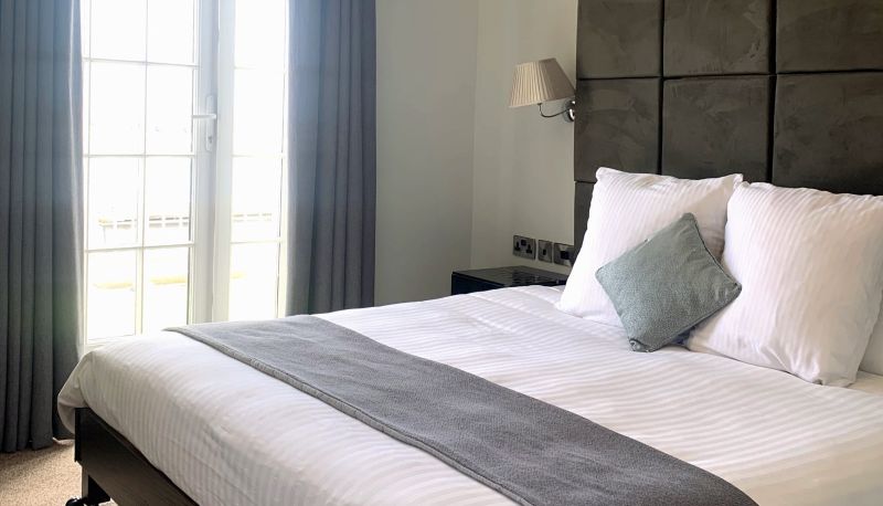 Habitación superior (doble) - Cliff Hotel