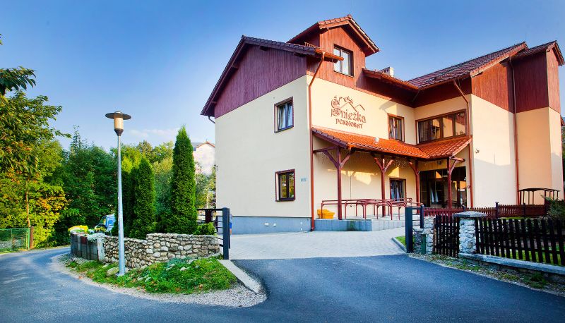 Buitenruimte van het hotel - Pensjonat Śnieżka SPA