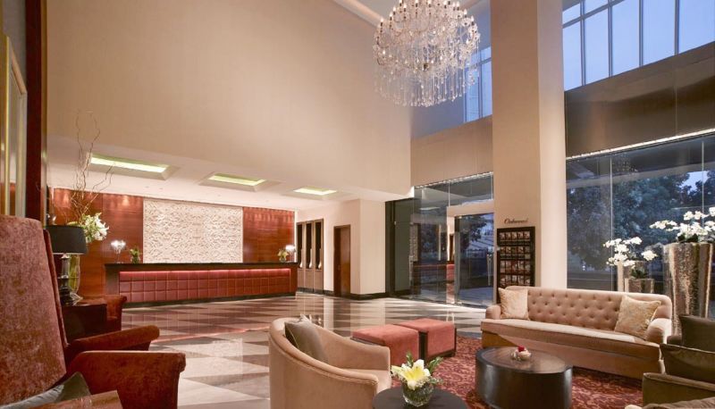 Sala - Oakwood Premier Cozmo Jakarta